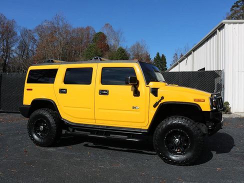Used 2003 HUMMER H2 Base 4dr 4WD SUV w/ Preferred Equipment Group image 3