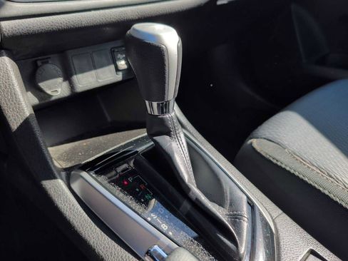 Used 2017 Toyota Corolla LE image 20