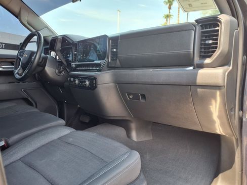 Used 2023 Chevrolet Silverado 1500 LT AWD/4WD image 12