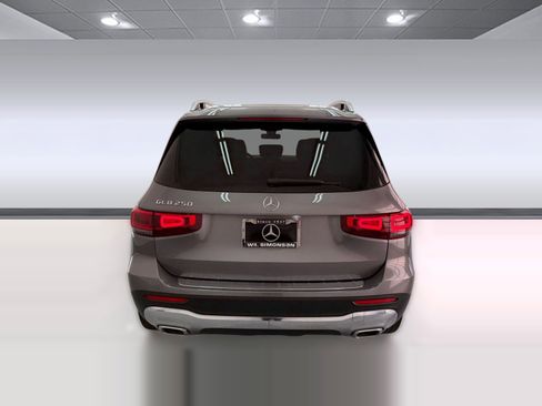 Certified 2021 Mercedes-Benz GLB 250 image 9