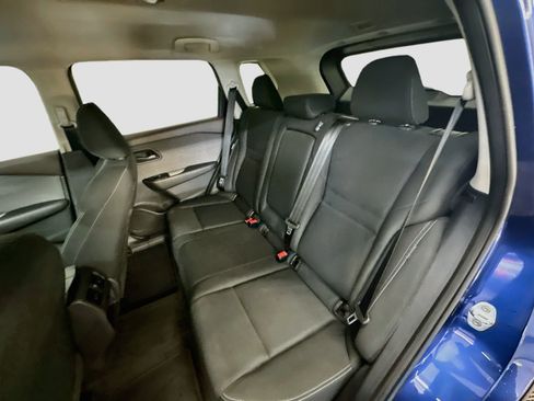 Used 2023 Nissan Rogue S AWD/4WD image 29