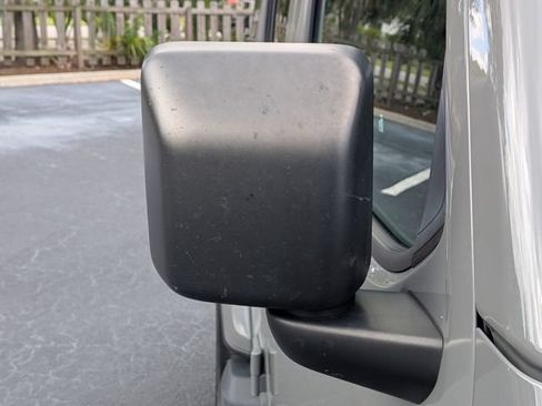Used 2022 Jeep Wrangler Unlimited Sahara AWD/4WD image 11