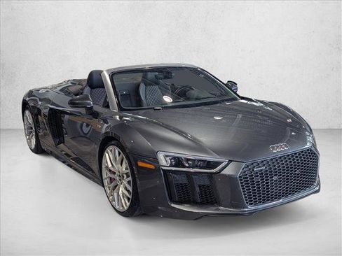 Used 2017 Audi R8 V10 image 3