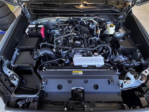 Certified 2026 Toyota Tacoma TRD Sport AWD/4WD image 17