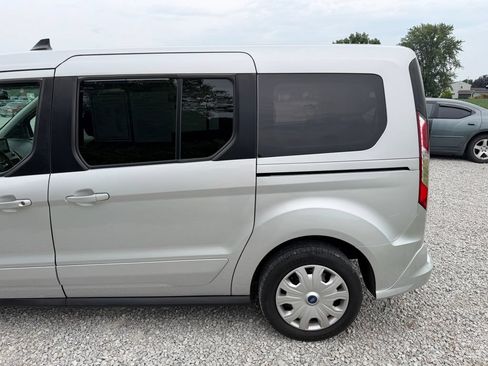 Used 2022 Ford Transit Connect XLT FWD image 19