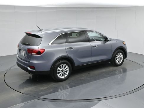 Used 2020 Kia Sorento LX image 41
