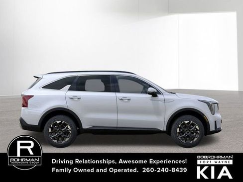 New 2026 Kia Sorento S image 8
