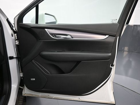 Used 2018 Cadillac XT5 Luxury w/ LPO, Sport Package image 31