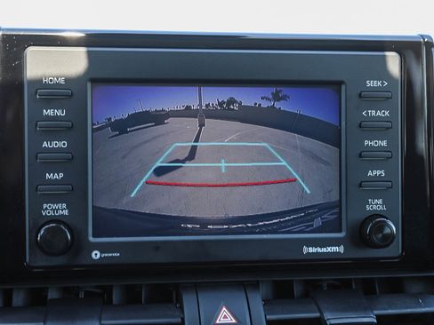 Used 2022 Toyota RAV4 LE image 23