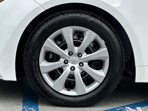 Certified 2025 Toyota Corolla LE image 24