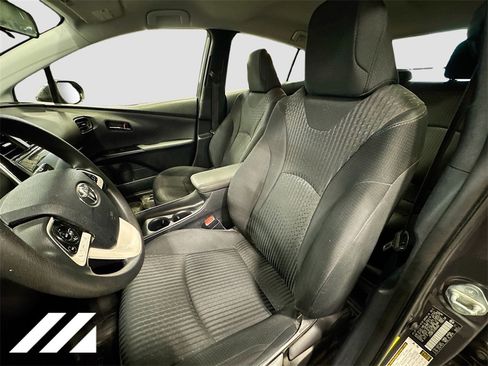 Used 2017 Toyota Prius Two image 20