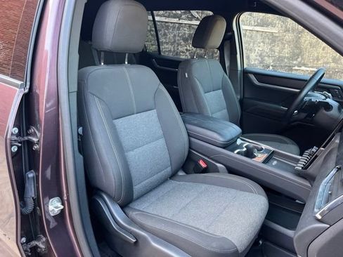 Certified 2025 GMC Acadia Elevation FWD image 21