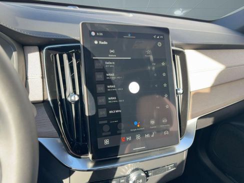 New 2026 Volvo XC90 B6 Plus w/ Protection Package Premier image 23