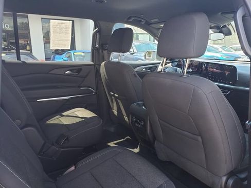 Used 2024 Chevrolet Traverse LT w/ Midnight/Sport Edition FWD image 20