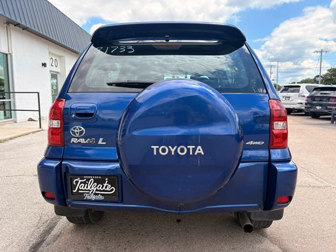 Used 2004 Toyota RAV4 4WD image 6