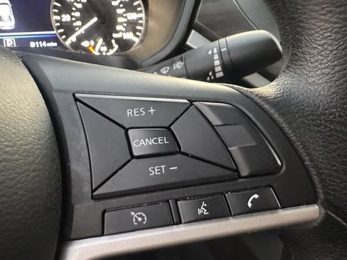 Used 2025 Nissan Altima 2.5 SV FWD image 8