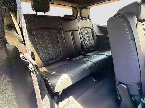 Used 2022 Jeep Grand Wagoneer Series III w/ Flexible Seating Group AWD/4WD image 22