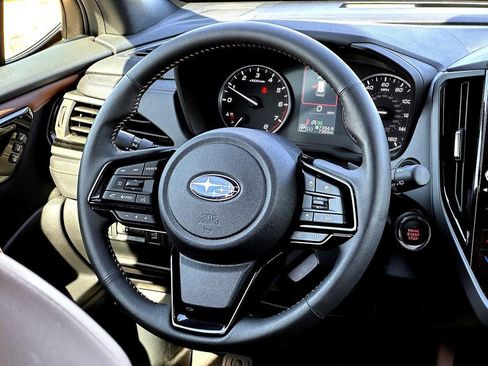 Used 2025 Subaru Forester Touring image 30