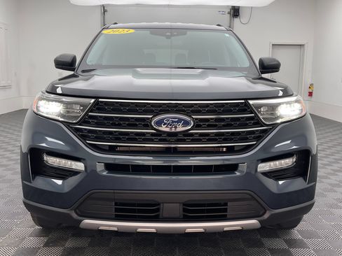 Used 2023 Ford Explorer XLT w/ Equipment Group 202A AWD/4WD image 13