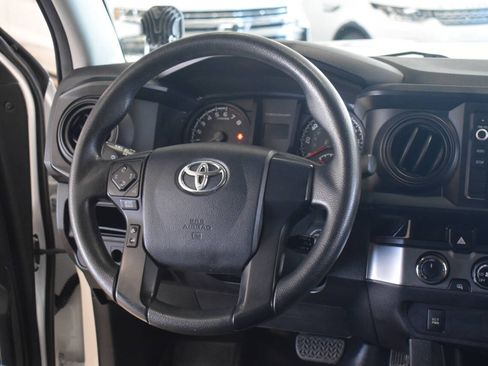 Used 2017 Toyota Tacoma SR AWD/4WD image 53