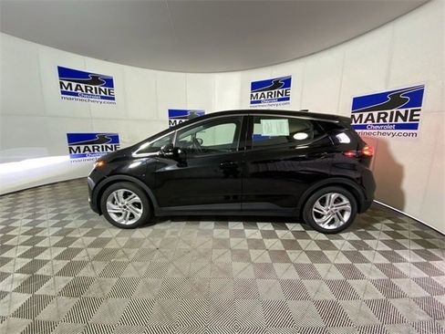 Used 2022 Chevrolet Bolt LT image 13