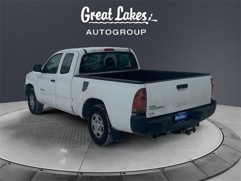 Used 2015 Toyota Tacoma 2WD Access Cab image 3