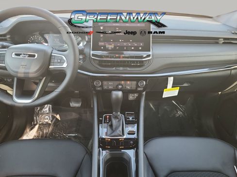 New 2026 Jeep Compass Latitude image 12