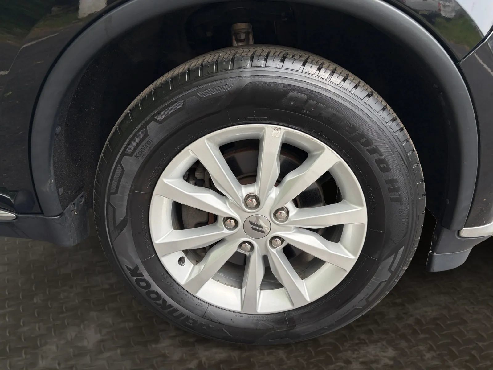 Used 2019 Dodge Durango SXT AWD/4WD image 40