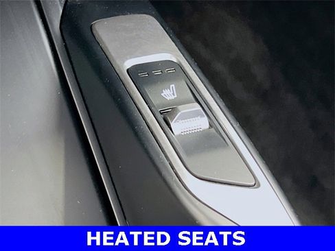 Used 2023 Kia Sorento LX image 11