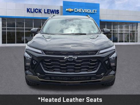 Used 2024 Chevrolet Trax ACTIV w/ Driver Confidence Package FWD image 2
