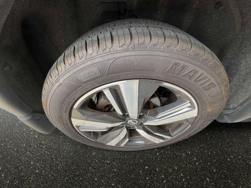 Used 2021 Nissan Rogue SL w/ Premium Package FWD image 7