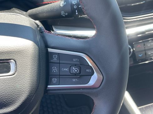 Used 2026 Jeep Compass Trailhawk AWD/4WD image 27