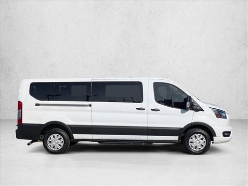 Used 2023 Ford Transit 350 XLT image 4