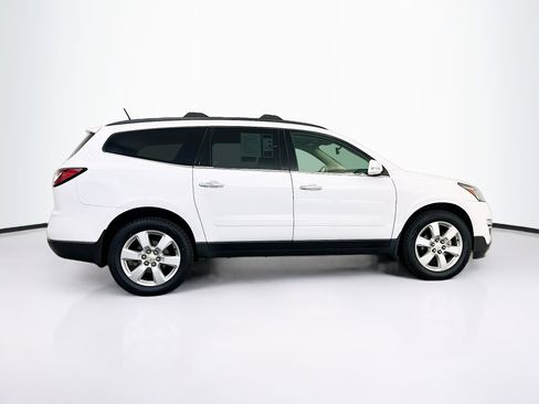Used 2017 Chevrolet Traverse LT w/ Style and Technology Package AWD/4WD image 10