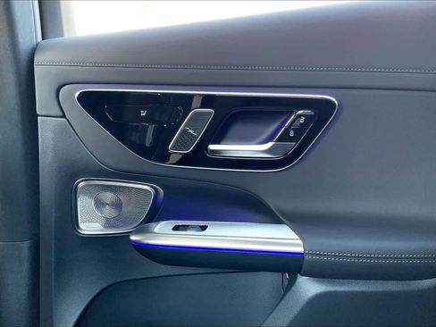 New 2026 Mercedes-Benz GLC 300 4MATIC image 23
