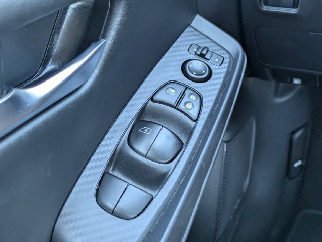 Used 2025 Nissan Sentra SV w/ All-Weather Package FWD image 24