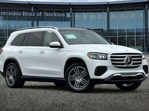 Certified 2024 Mercedes-Benz GLS 450 4MATIC image 2