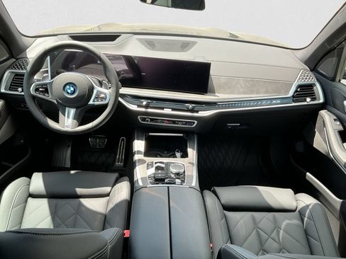 New 2026 BMW X5 xDrive50e w/ M Sport Package AWD/4WD image 12