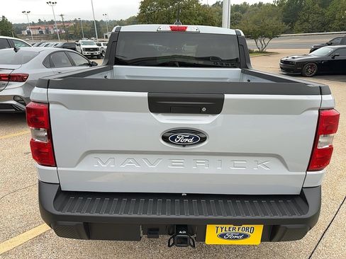 Used 2025 Ford Maverick XLT w/ Equipment Group 302A image 9
