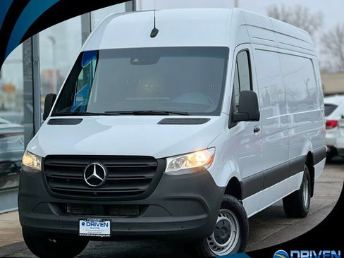 Used 2024 Mercedes-Benz Sprinter 3500 image 1