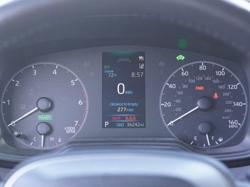 Certified 2024 Toyota Corolla SE image 18