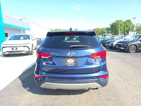 Used 2017 Hyundai Santa Fe Sport AWD/4WD image 3