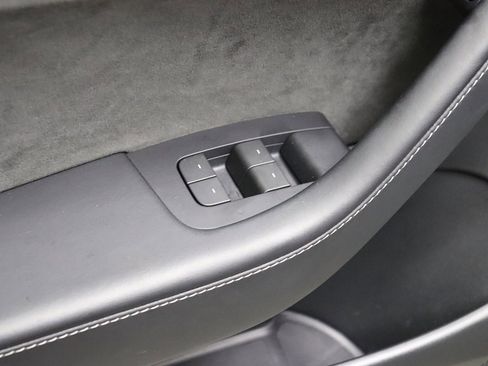 Used 2022 Tesla Model 3 Standard Range image 30