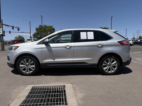 Used 2019 Ford Edge Titanium w/ Equipment Group 301A AWD/4WD image 9