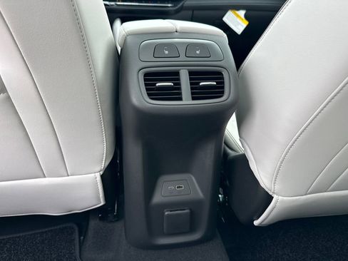 New 2026 Buick Envision Avenir image 23