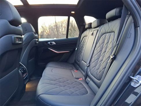 Used 2023 BMW X5 xDrive40i w/ Premium Package image 10