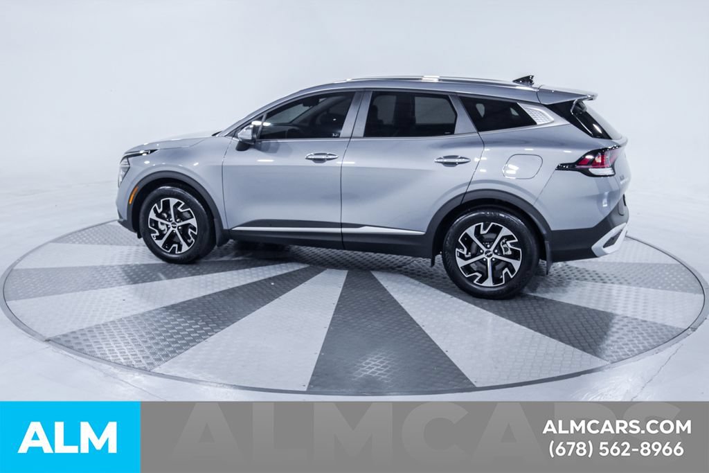 Used 2025 Kia Sportage EX FWD image 5