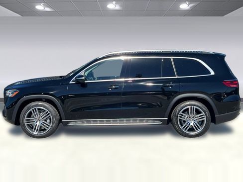 Certified 2026 Mercedes-Benz GLS 450 4MATIC image 2