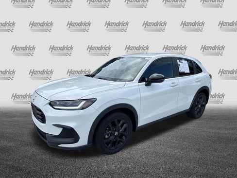 Used 2024 Honda HR-V Sport image 5
