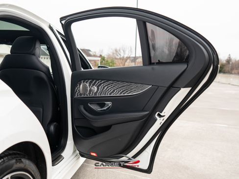 Used 2021 Mercedes-Benz E 350 Sedan w/ Premium Package image 44